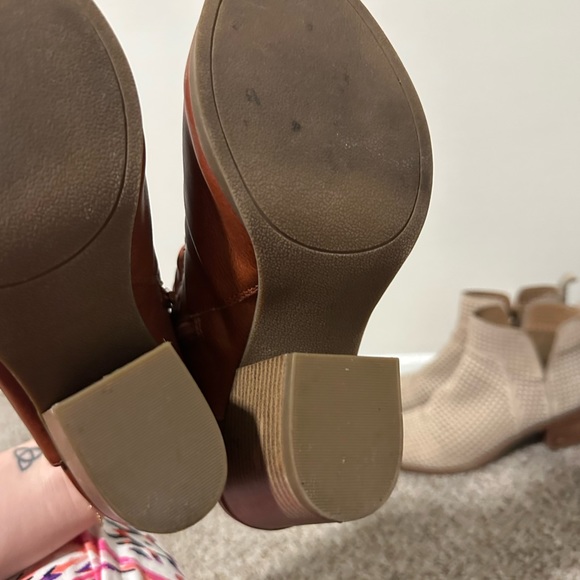 Booties - Picture 3 of 4